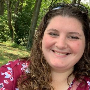 Meet your Posher, Stephanie